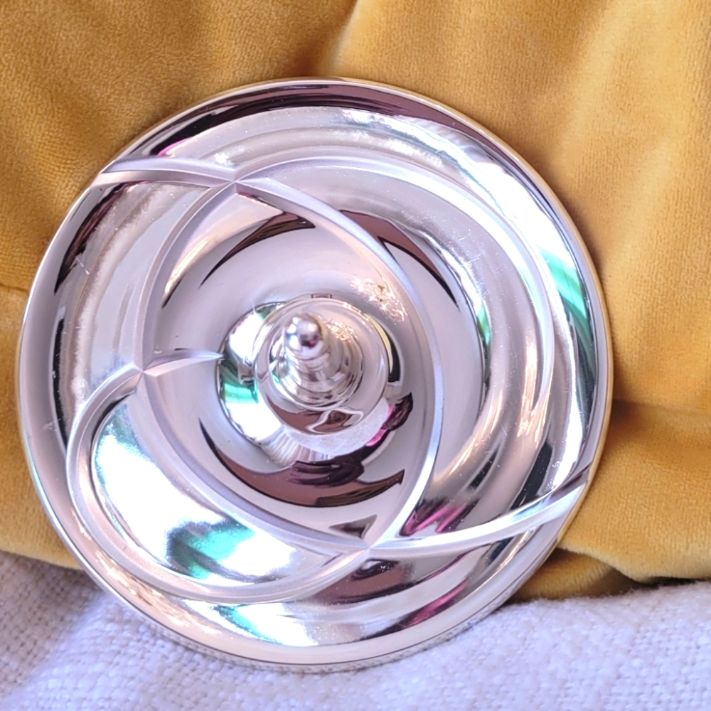 Lenox Adorn ring holder